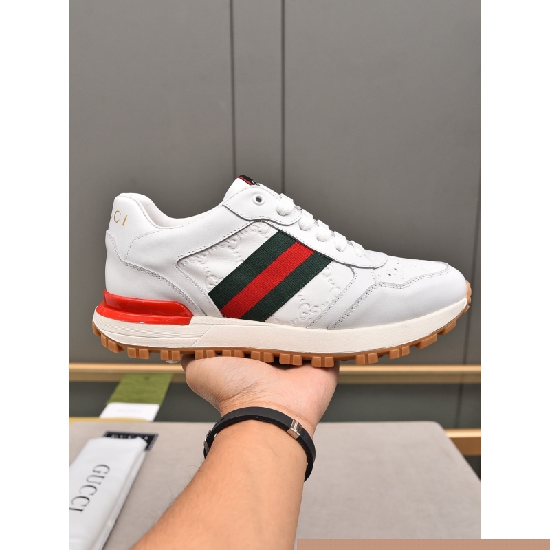 G*u*i casual shoes